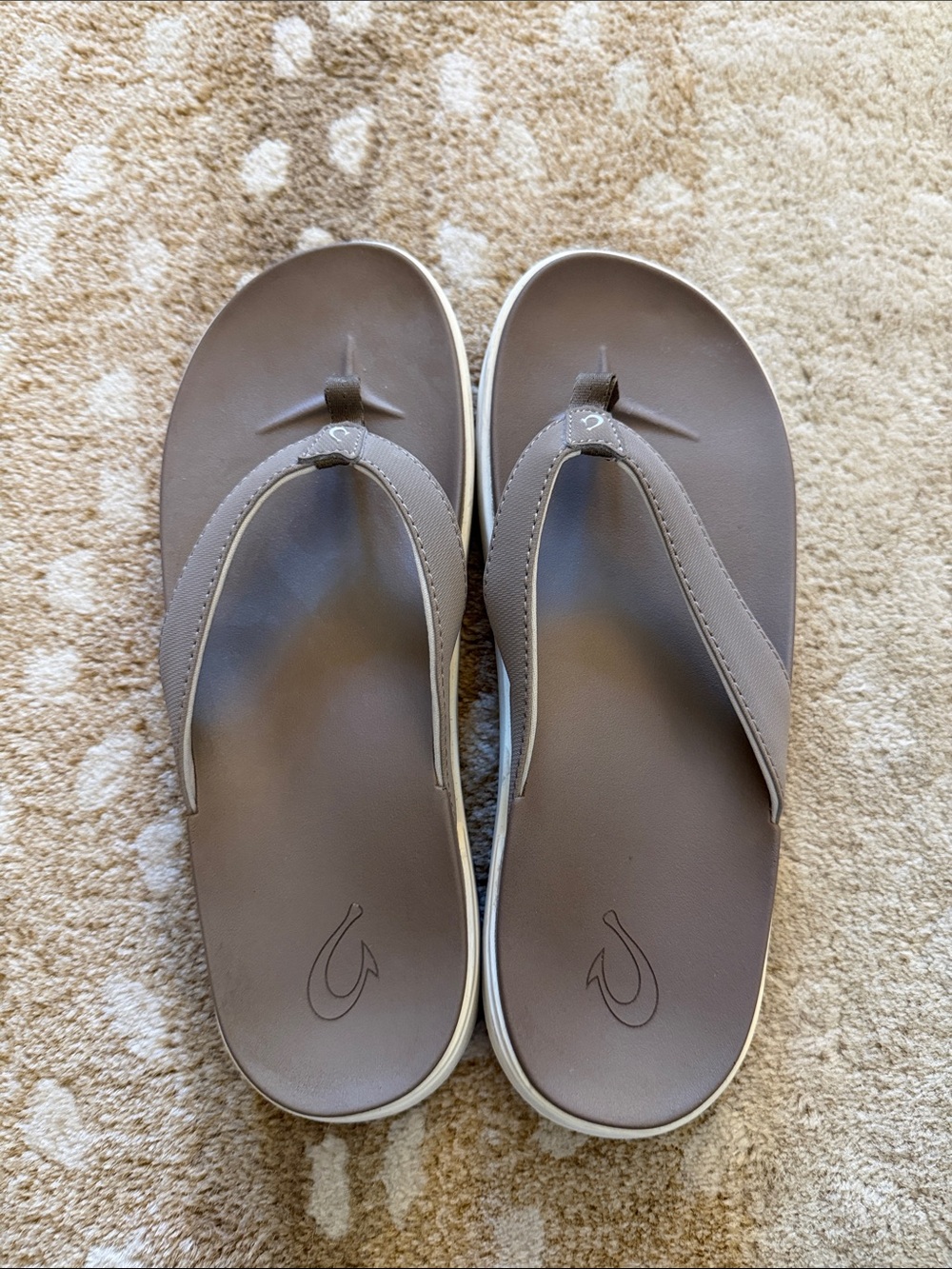 Women's OluKai Taupe Flip-Flop Sandals - Casual Comfort